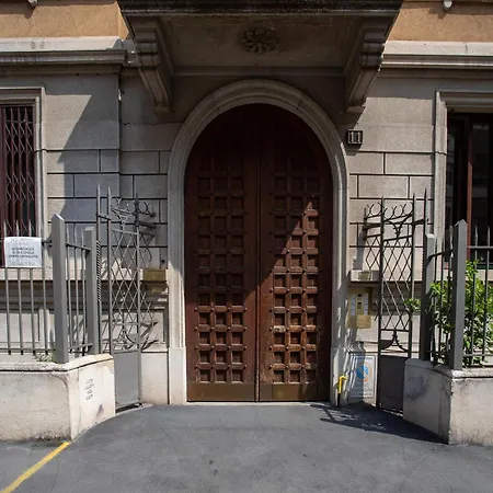 Διαμέρισμα The Rent - Beautiful With Balcony In Porta Romana Μιλάνο